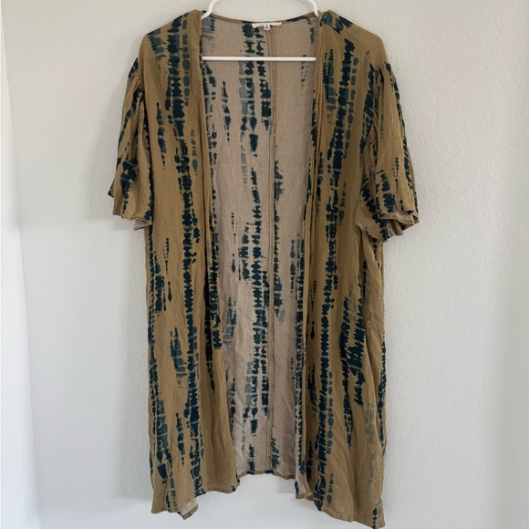Maurices Bohemian Olive Tie Dye Flutter Sleeve Kimono - Picture 4 of 11